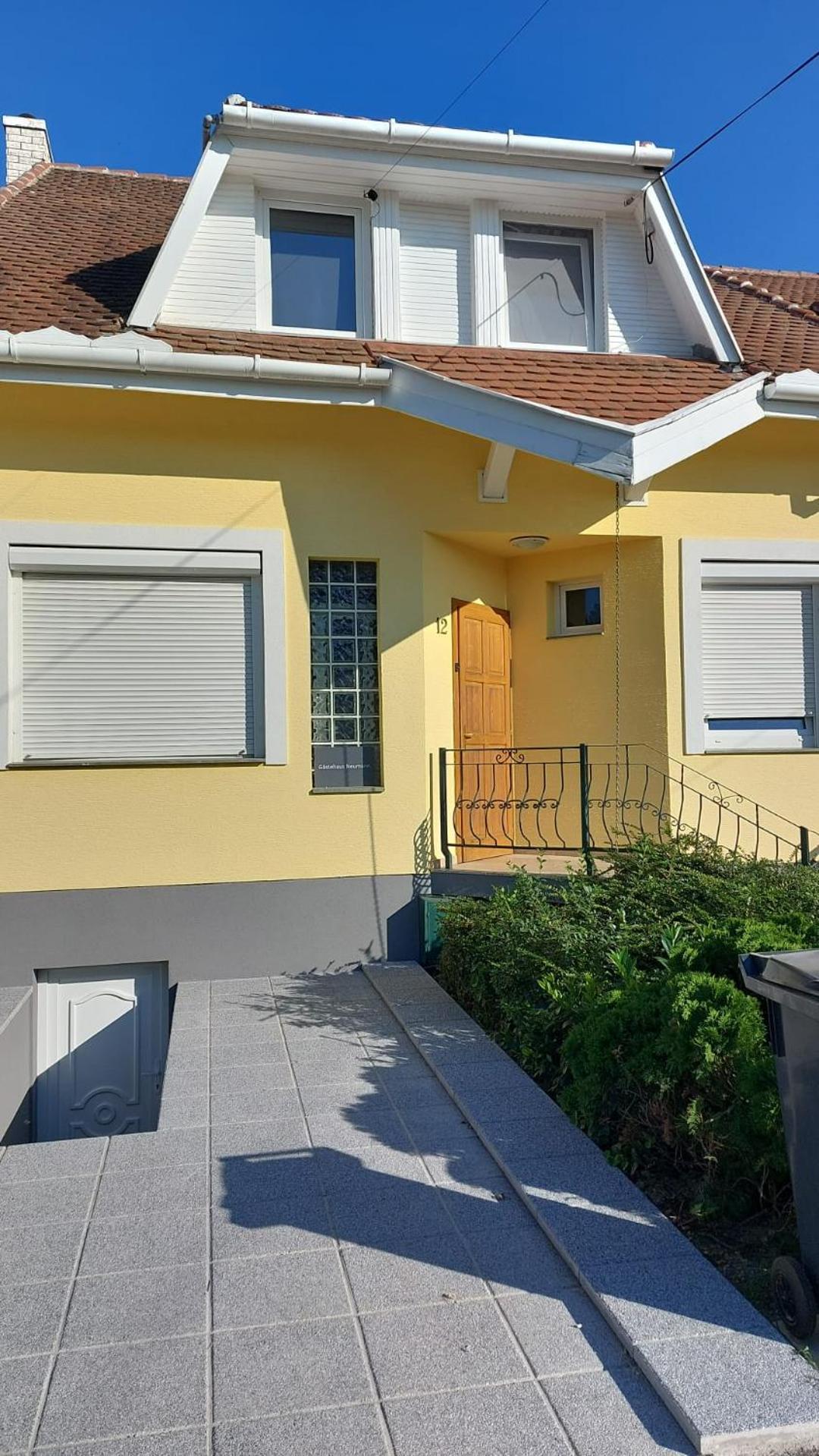 Bük Gaestehaus Neumann מראה חיצוני תמונה